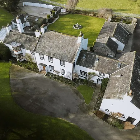 Riverside And Prázdninový dům *